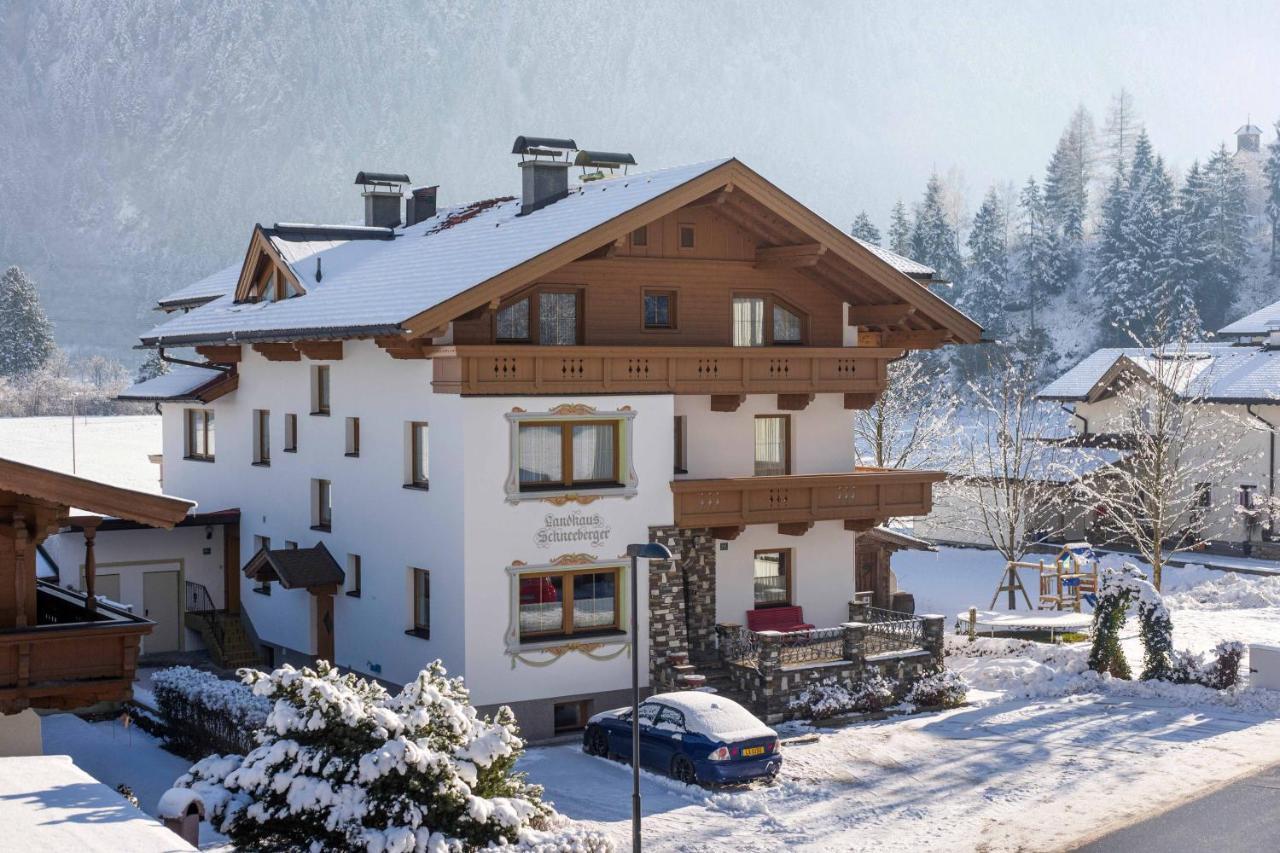 Gaestehaus Schneeberger Mayrhofen Buitenkant foto